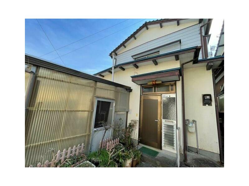 Kochi City, Sasaki Town (Kochi Commercial Front Station) 2-story building 3DK