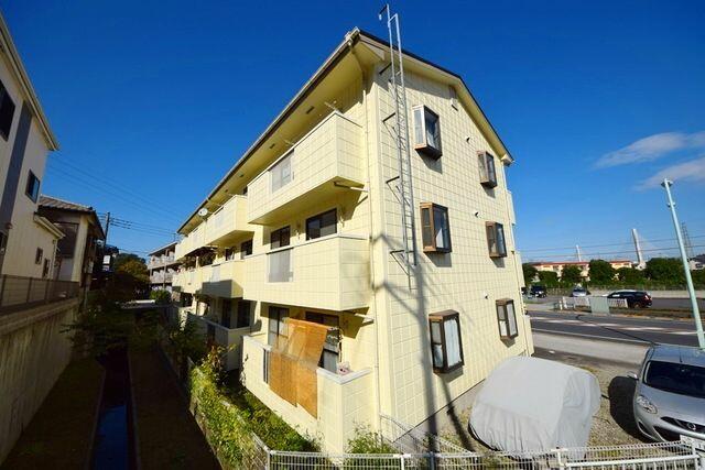 アットホーム イーグルハイツ百草園 3階 2ldk 提供元 株 タウンハウジング 多摩センター店 日野市の賃貸アパート アットホーム イーグルハイツ百草園 3階 2ldk 提供元 株 タウンハウジング 多摩センター店 日野市の賃貸アパート