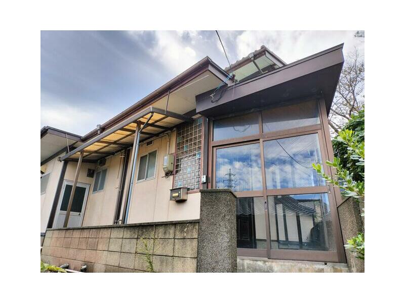 Shimonoseki City, Kamishinchi-cho 5-chome (Shimonoseki Station) 2-story building 6DK