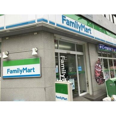 ファミリーマート 阪神野田店 距離：454m