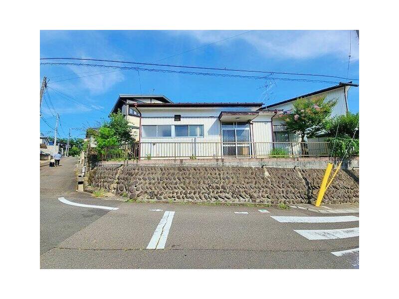 2F 3DK, Nihondaira, Taihaku-ku, Sendai-shi, Miyagi

3.9 million yen