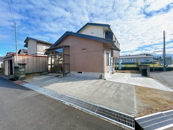 アットホーム】魚津市 六郎丸 (魚津駅 ) 2階建 3LDK アットホーム】魚津市 六郎丸 (魚津駅 ) 2階建 3LDK