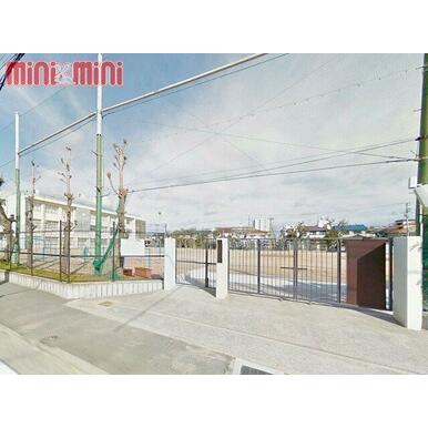 西宮市立津門小学校 距離:200m