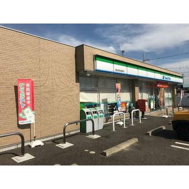 ファミリーマート各務原那加前野店まで460m