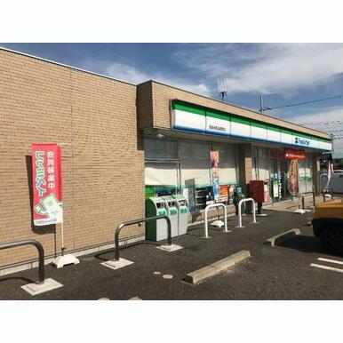 ファミリーマート各務原那加前野店まで460m