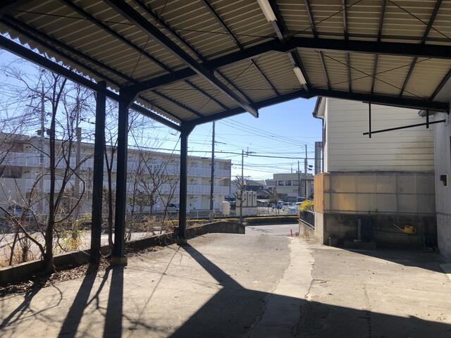 足利市葉鹿町の倉庫