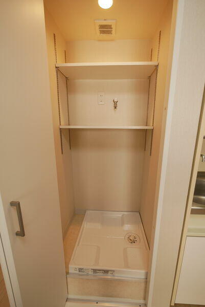 アットホーム サンパレス新宿 6階 ワンルーム 提供元 三井不動産リアルティ 株 新宿賃貸センター 三井のリハウス 新宿 区の賃貸マンション