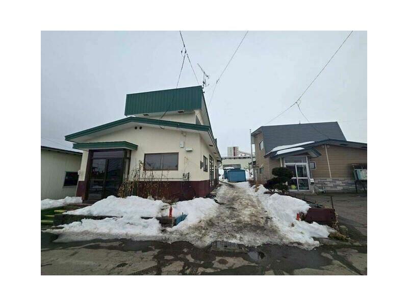 Nakagawa District, Honbetsu Town, Minami 4-chome (Ribetsu Station) 2-story 4SLDK