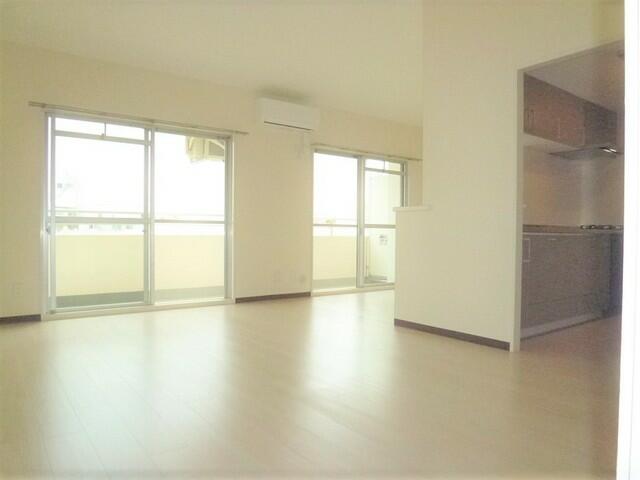 アットホーム ｕｒ港北ニュータウンサントゥール中川 ００８１２０３ ４ｌｄｋ 提供元 ｕｒ都市機構 ｕｒ港北営業センター 横浜市都筑区の賃貸マンション