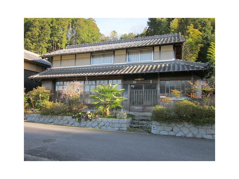 Iga City, Iseji (Iga Kamitsu Station) 2-story 6LK