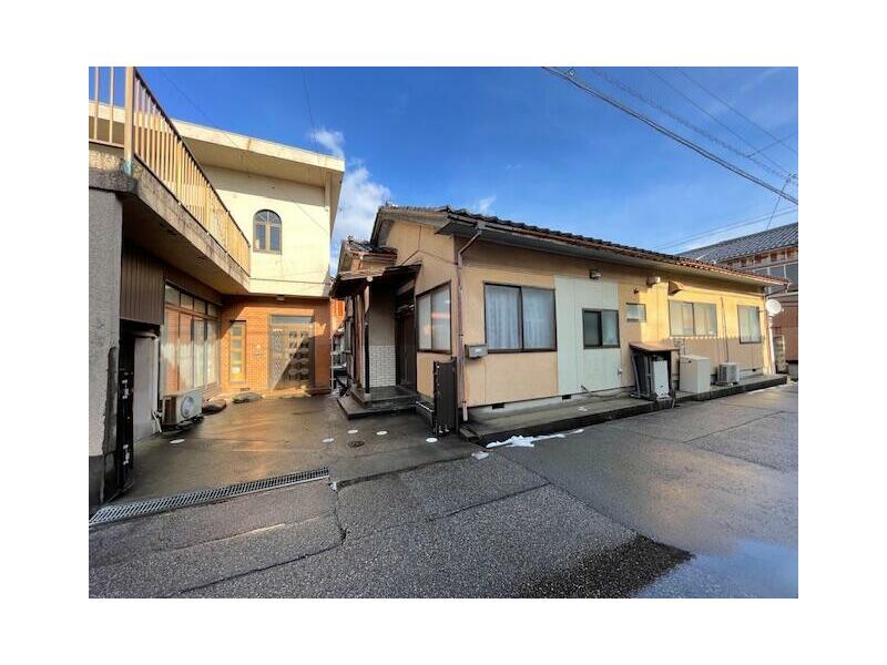 2-story, 5K in Todocho 3-chome, Takaoka City (Todo Station)