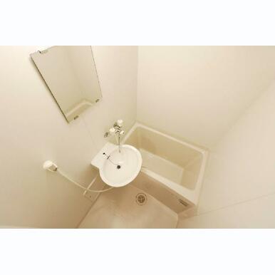 人気のロフトタイプ!お部屋が広々使えて便利です!
