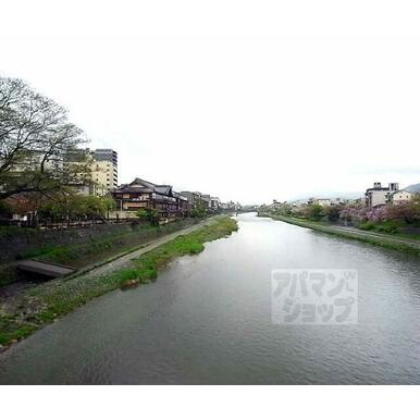 五条大橋からの鴨川眺め 距離：95m