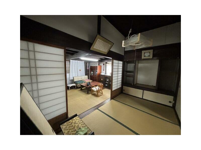 Ogi City, Ushizu Town, Ushizu (Ushizu Station) 1-story 6SK