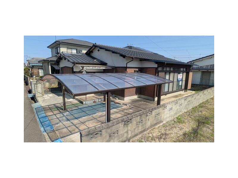 Niihama-shi, Niihama Matsukamiko 4-chome (Takihama station) Single-story building, 5DK

4,900,000 yen