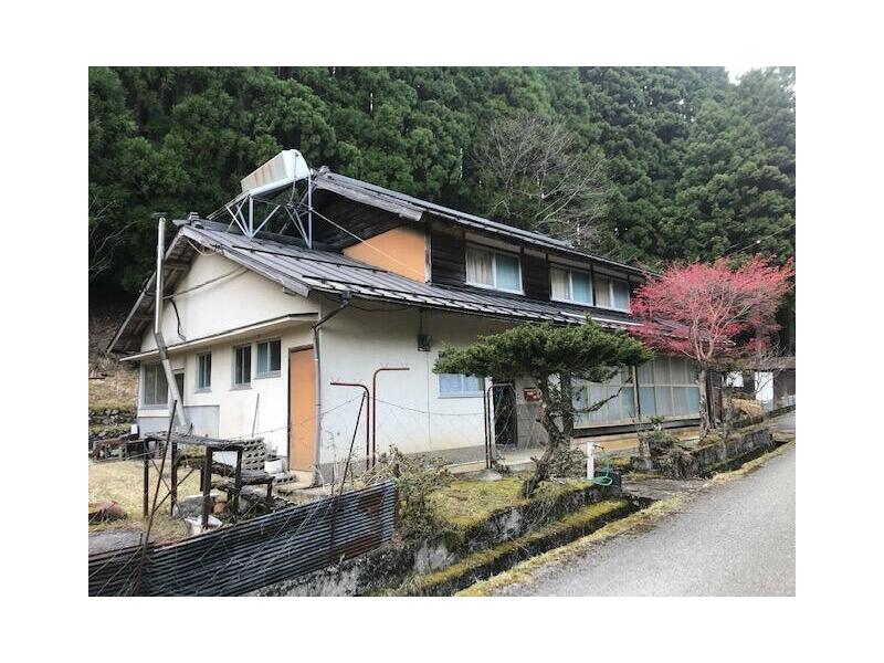 2F 7DK in Kuratoko, Ichinomiya-cho, Shiso city, Shiso (Harima-Shingu Sta.)

990,000 yen