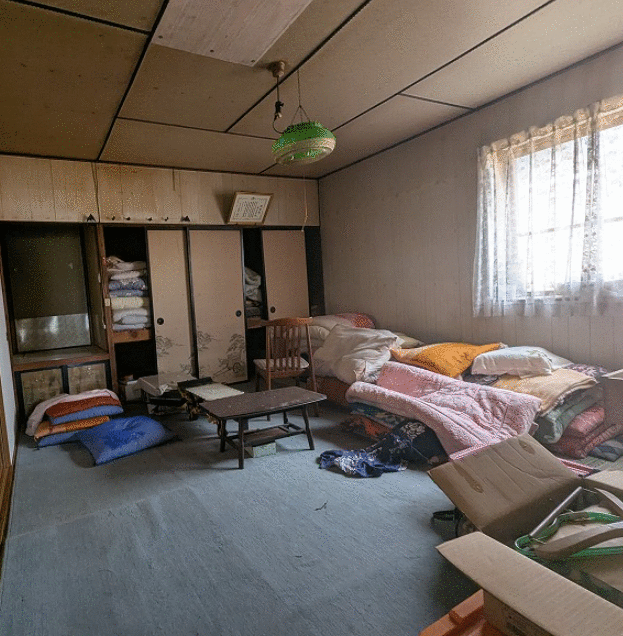 北海道函館市の一戸建て | 98万円 | 4LDK | 1991.42m² | Akiyama house finder