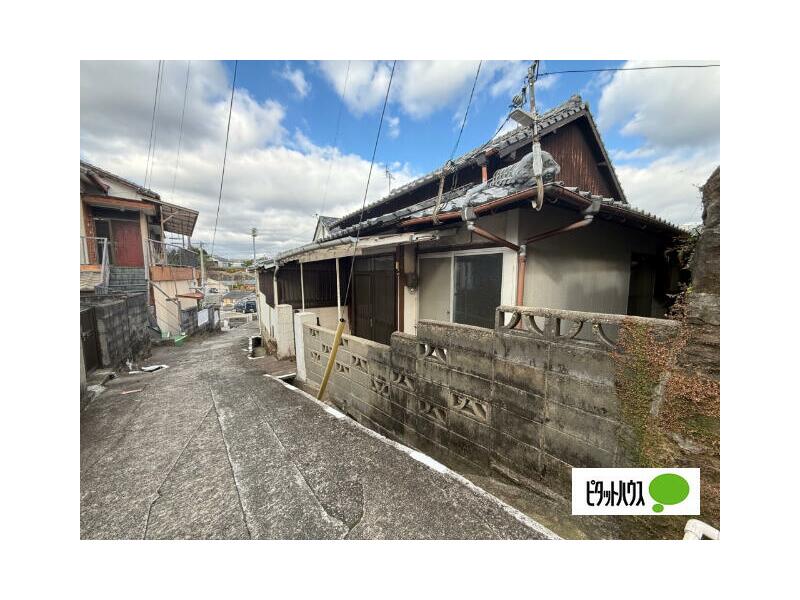 Higashiyama Town, Sasebo City (Sasebo Station), 1-story building, 3SK