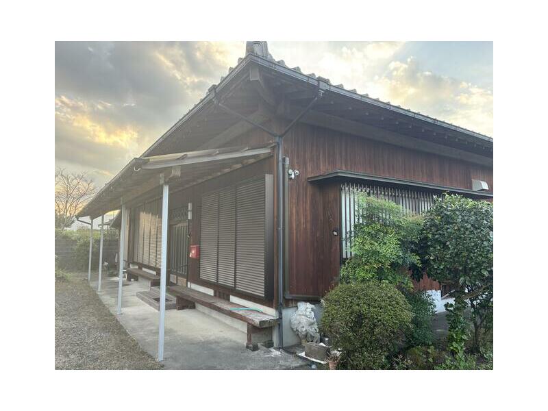 Ebino City, Oaza Mizuru (Kyomachi Onsen Station) Single-story building 3LDK