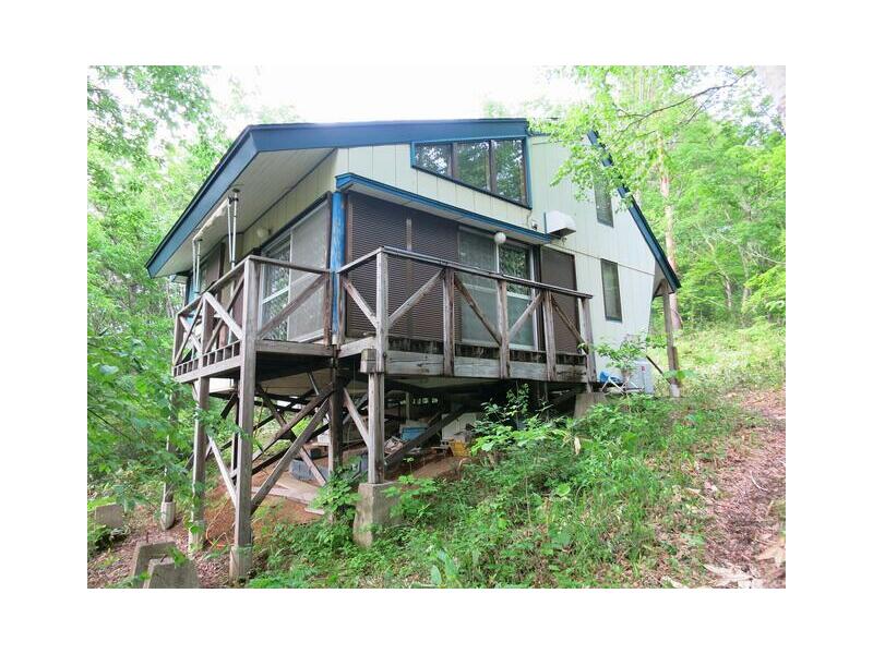 Fukushima City, Iizaka Town, Kamikawahara (Hanamizusaka Station) 2-story building 6K