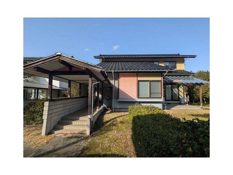 2-story, 4LDK in Maezawa, Kurobe City (Higashi Mikkaichi Station)