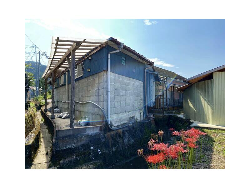Saeki-shi, Umoku Oaza Onoichi (Shigeoka Sta.) Single story house, 3K

3.5 million yen