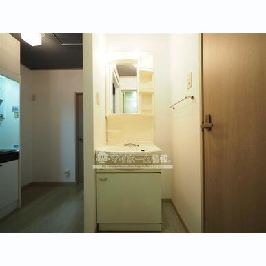 ※同タイプ間取りの内観写真を引用しており、内装が異なる場合がございます。