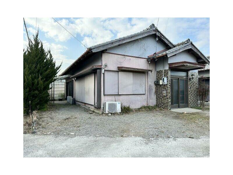 Tsu City, Osato Kubota Town (Isshinda Station) Single-story building 4DK