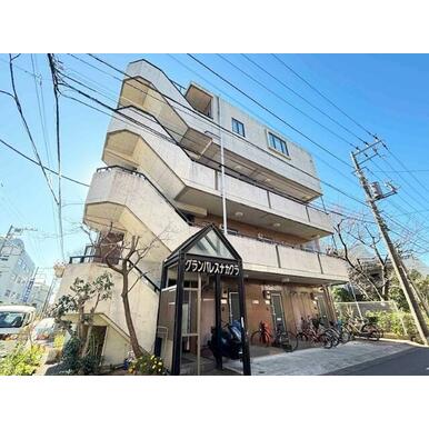戸田駅徒歩８分（６４０ｍ）