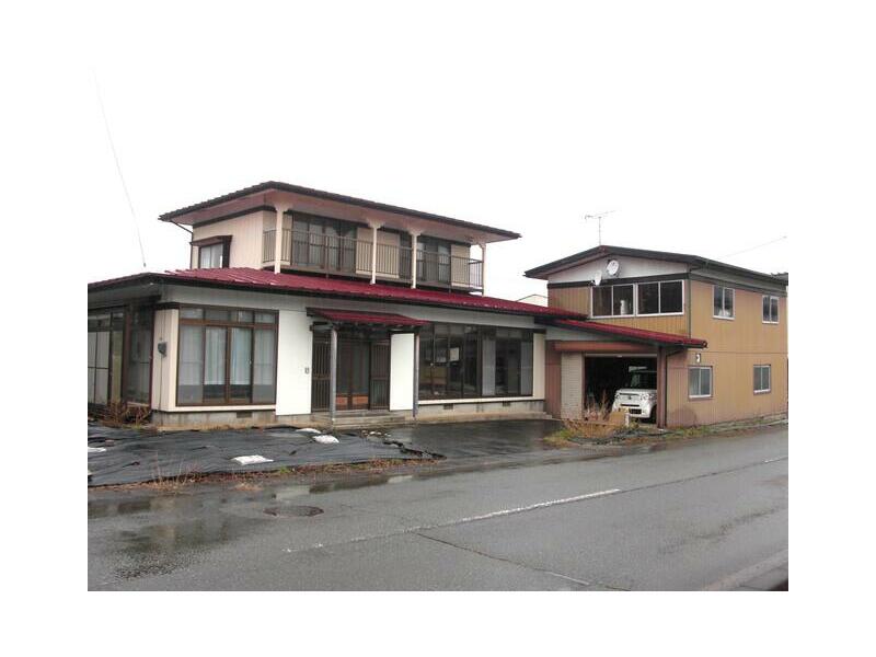 Yahata-Hirai City, Noda 11 Chiwari (Kitamori Station) 2-story 7LDK