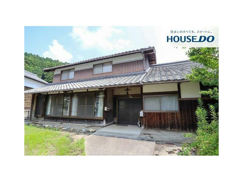 Koka City, Tsuchiyama-cho Sasaji (Kioigawa Station) 2-story building 7DK