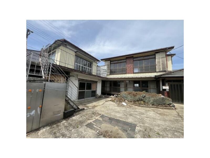 Oyama-shi, Oaza Okawashima （Ishikawa station） 2F 7K

2.8 million yen