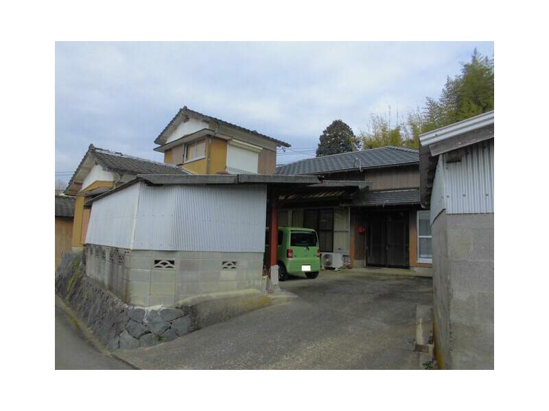 Isahaya City, Takaki Town Nishihirahara (Koe Station) Single-story building 7DK