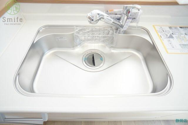 アットホーム 静岡市清水区 駒越中１丁目 新清水駅 2階建 ４ｌｄｋ 静岡市清水区の新築一戸建て 提供元 ｓｍｉｆｅ静岡支店 フジクリエイション 株 一軒家 家の購入