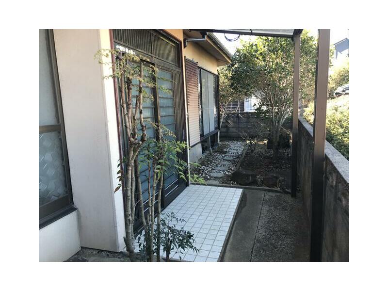 Higashiyama-cho, Sasebo City, 2-story building, 6K