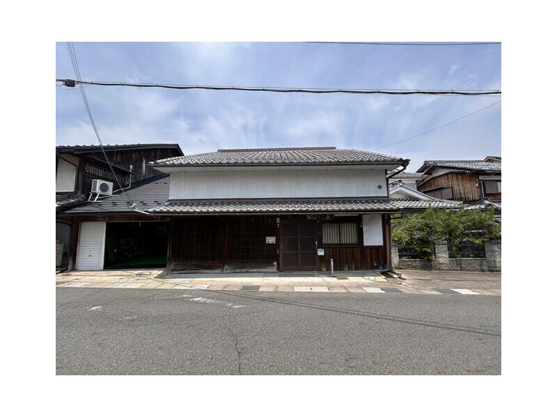 Omihachiman City, Kagino-techo (Omihachiman Station) 2-story building 4LDK