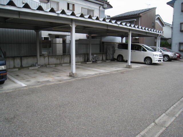 アットホーム グランドヒルズ蓮美 2 D ３ｌｄｋ 提供元 ホームネットとやま 株 高岡市の賃貸マンション