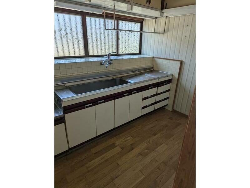 Satsumasendai-shi, Satsumasendai-shi, Satsumasendai (Kawauchi station) Single-storied building, 3DK

1,980,000 yen