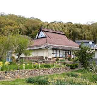 Aya-cho, a town in Ayabe City, near Ayabe Station: a single-story house with five rooms and a dining-kitchen, priced at 480,000 yen.