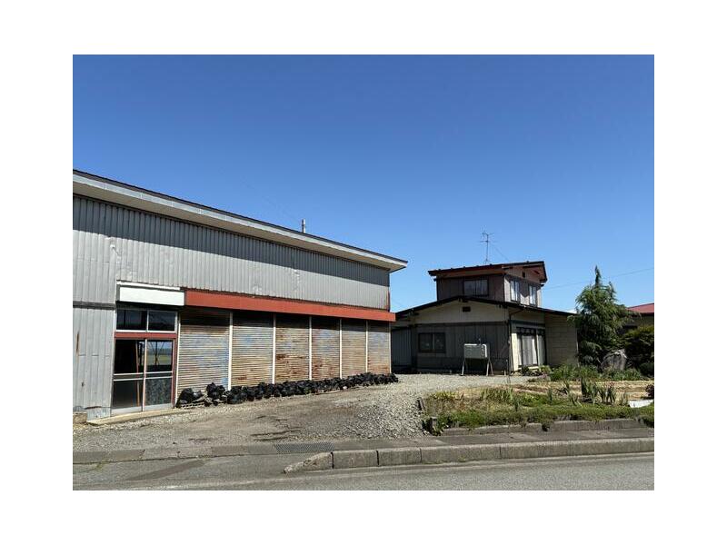 Oga City, Wakimoto Tominaga, Koyachi (Wakimoto Station) 2-story 7DK