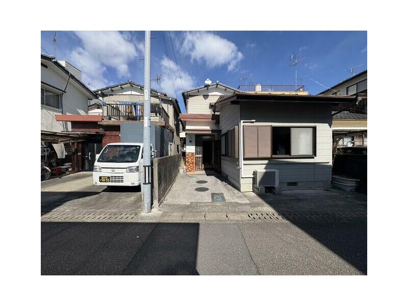 Kochi City, Tsukanohara (Kochi Commercial Front Station) 2-story 5DK