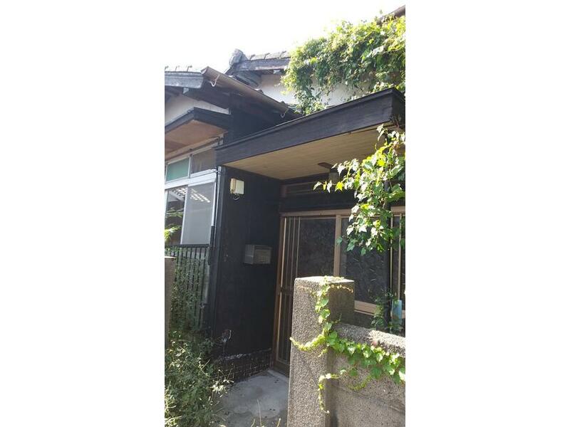 Ube City, Sasayama-cho 2-chome (Ube Misaki Station) 2-story building 5DK