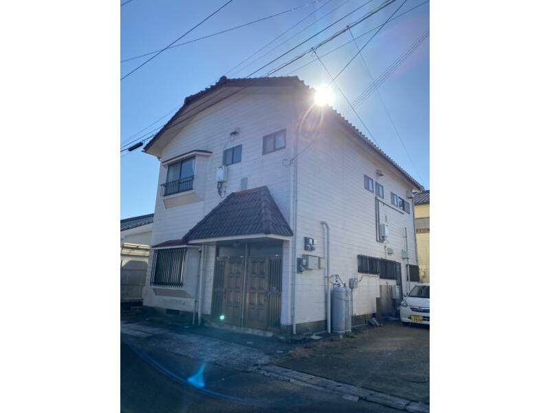 Miyakonojo City Kamichoumai Town (Miyakonojo Station) 2-story 4LDK