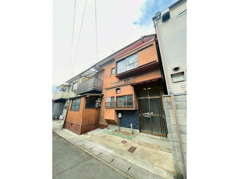 Kyoto City, Fushimi Ward, Mukojima Honmaru-cho (Kangetsubashi Station) 2-story building, 4DK