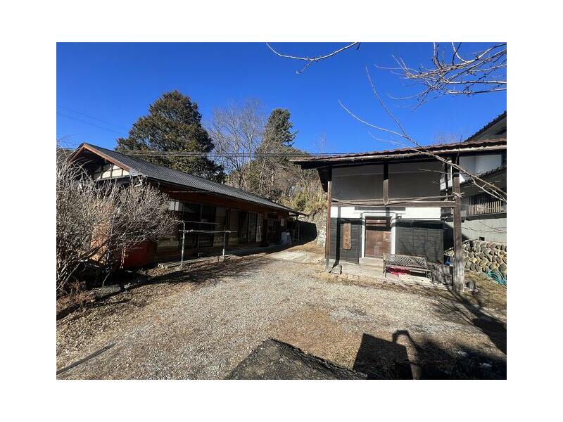 Minamisaku County, Nanmoku Village, Oaza Uenokuchi (Saku Uenokuchi Station) single-story building 4LDK