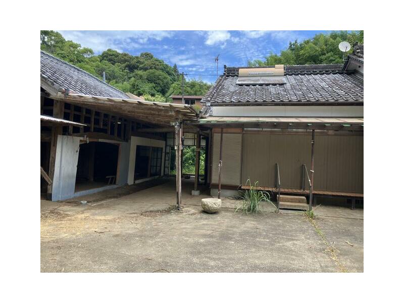 Nishito-shi, Oaza Hiragun, flat roof, 4LDK

600,000 yen