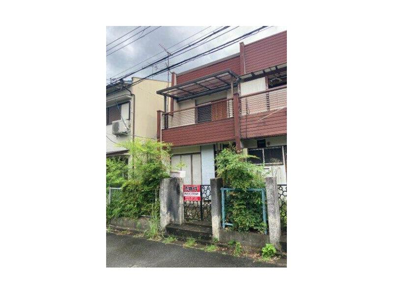 Nakasoji-cho, Kashihara-shi, Nara (Matsuzuka Station) 2F 3DK

1,980,000 yen