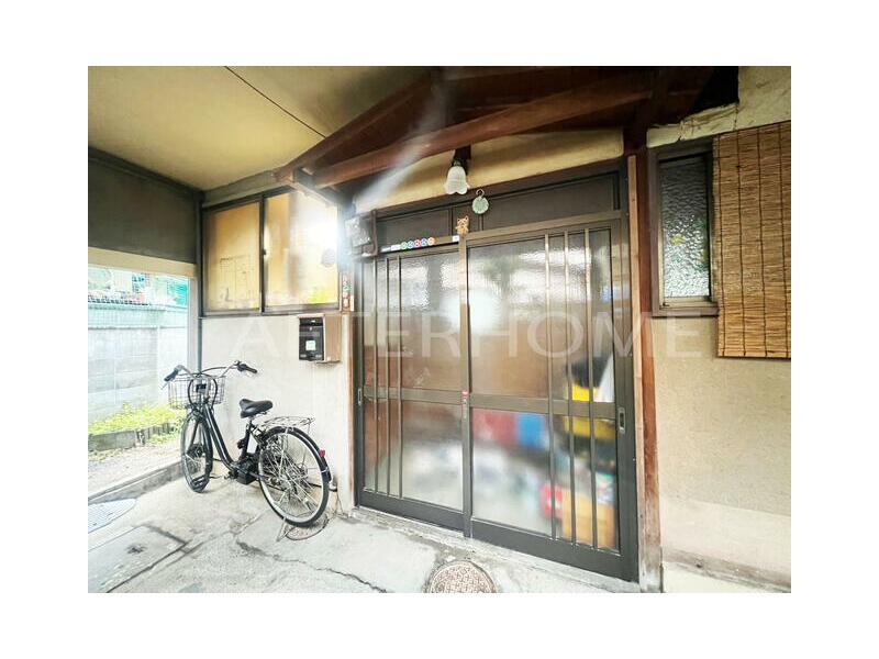 Ukyo Ward, Kyoto City, Uzumasa Tanamori-cho (Uzumasa Koryuji Station) Single-story building 2DK