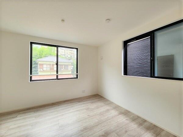 アットホーム 横浜市神奈川区 三ツ沢上町 三ツ沢上町駅 3階建 ３ｓｌｄｋ 横浜市神奈川区の新築一戸建て 提供元 住友不動産販売 株 二俣川営業センター 一軒家 家の購入