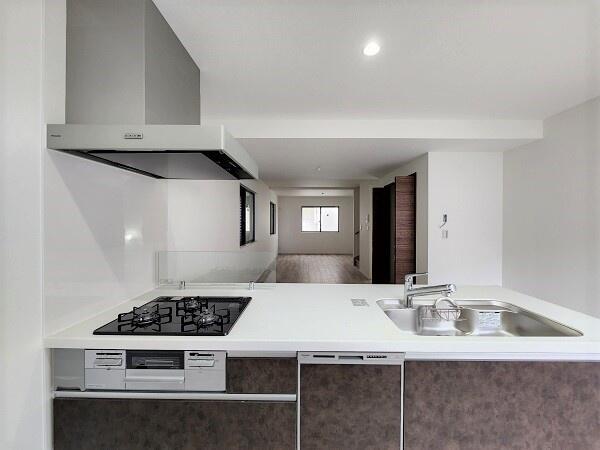 アットホーム 横浜市神奈川区 三ツ沢上町 三ツ沢上町駅 3階建 ３ｓｌｄｋ 横浜市神奈川区の新築一戸建て 提供元 住友不動産販売 株 二俣川営業センター 一軒家 家の購入